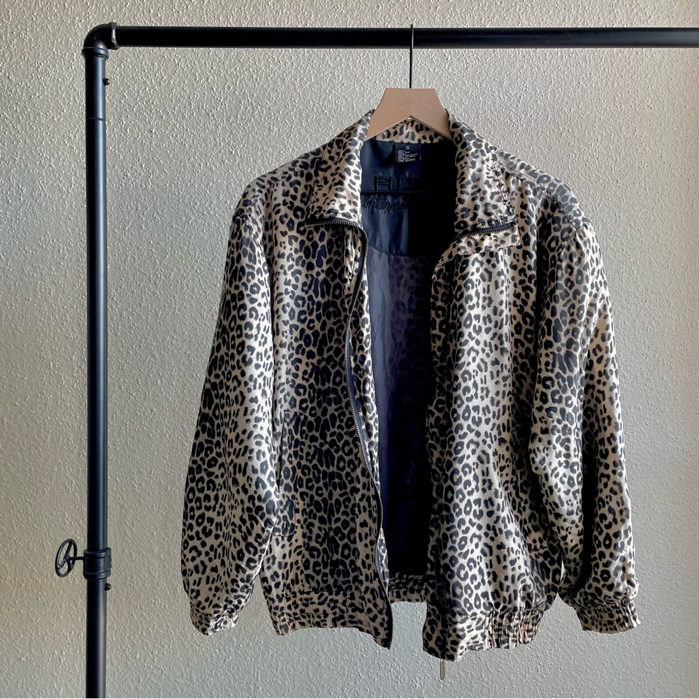 Leopard bomber jacket